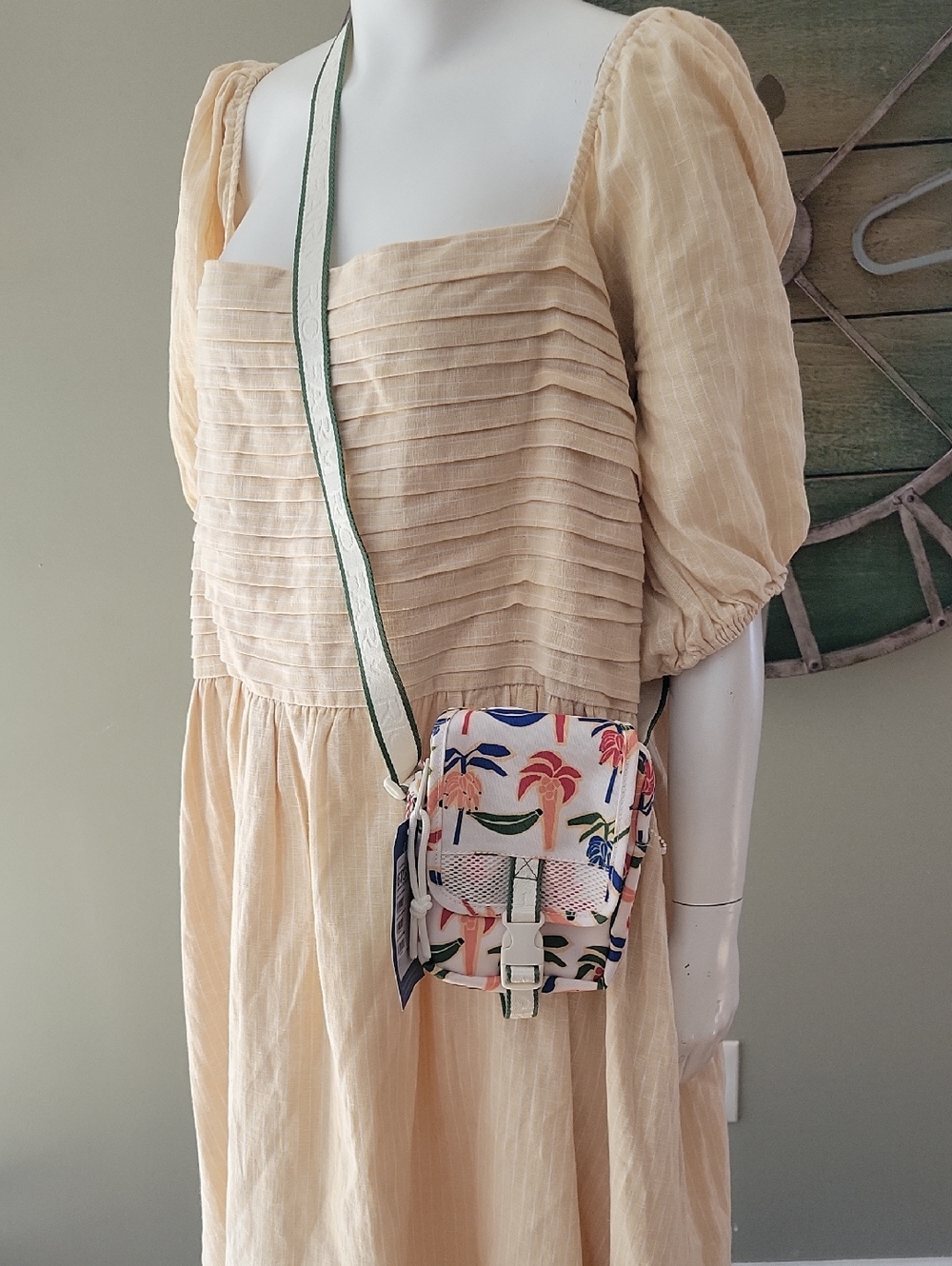 Farm Rio Bolsa Fervo Coqueiro  De Banana Crossbody